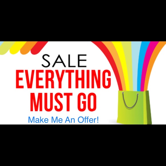 MOVING IN 4 WEEKS! ALL MUST GO! MAKE OFFERS! π€π€© - Picture 1 of 1